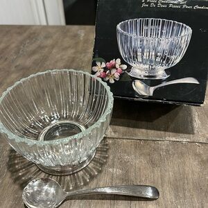 No.901 Bowl With Silver plated Ladle Made In Italy Godinger 1982
